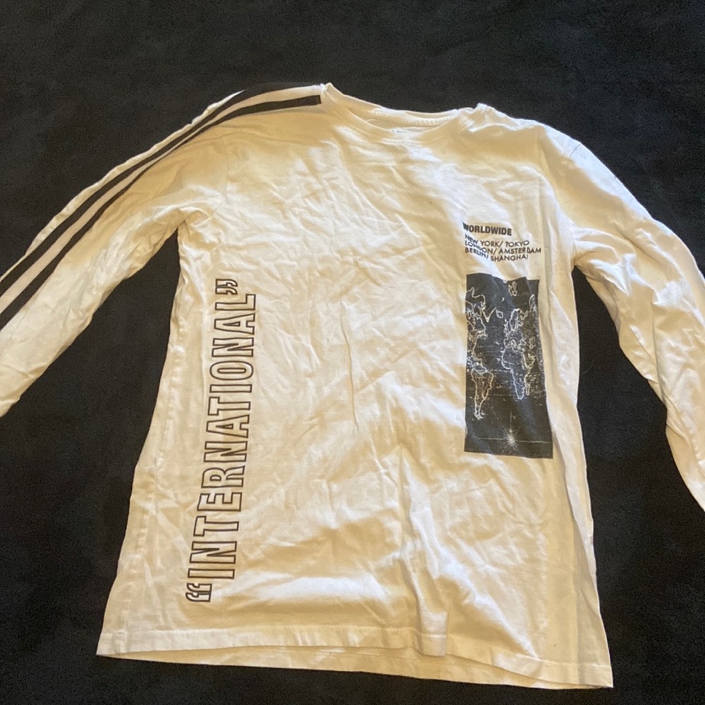 Vox populi international long sleeve tee
